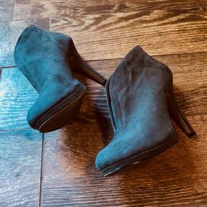 Apt. 9 Gray Heeled Booties in Women